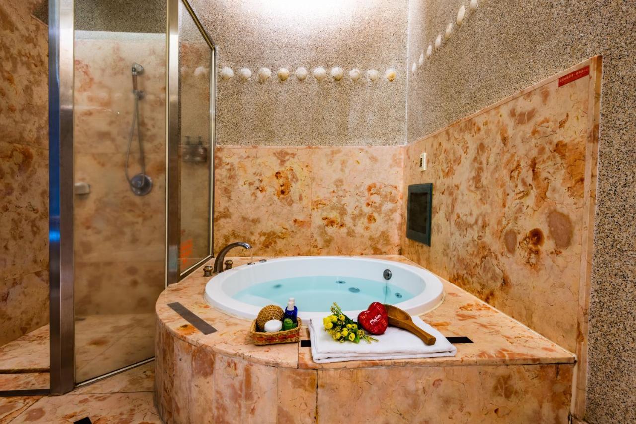 Liti Motel Тайчжун Екстер'єр фото