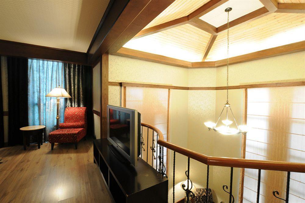 Liti Motel Тайчжун Екстер'єр фото
