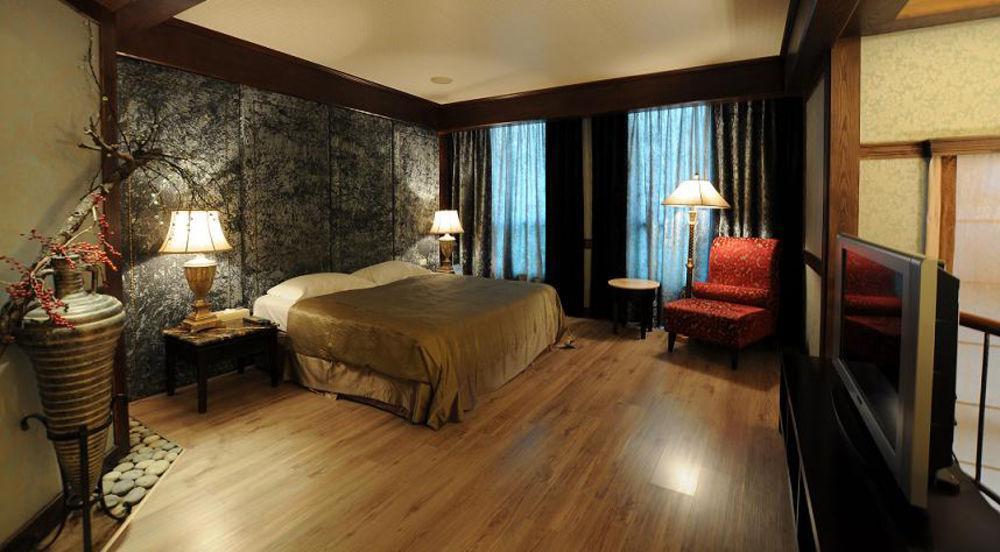 Liti Motel Тайчжун Екстер'єр фото
