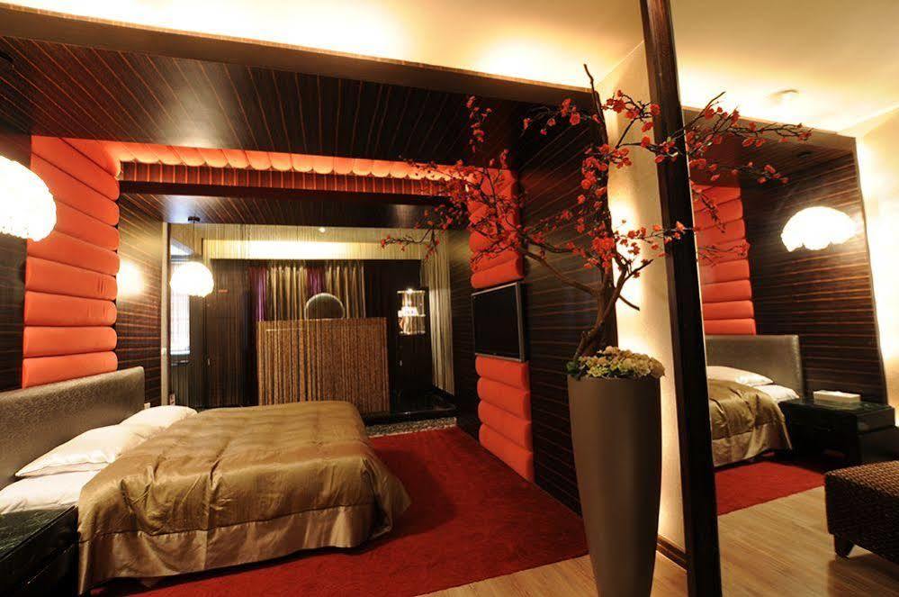 Liti Motel Тайчжун Екстер'єр фото