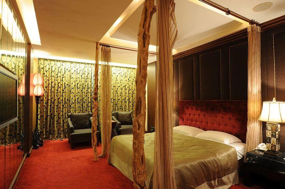 Liti Motel Тайчжун Екстер'єр фото